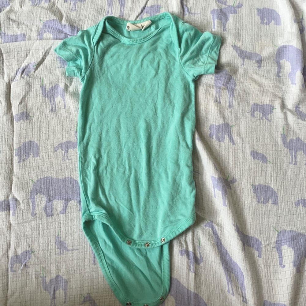 Kyte seafom/teal colored onepiece 6-12 mos